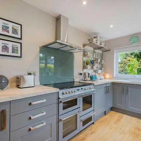 4 Bed In Sz029 Holiday home *